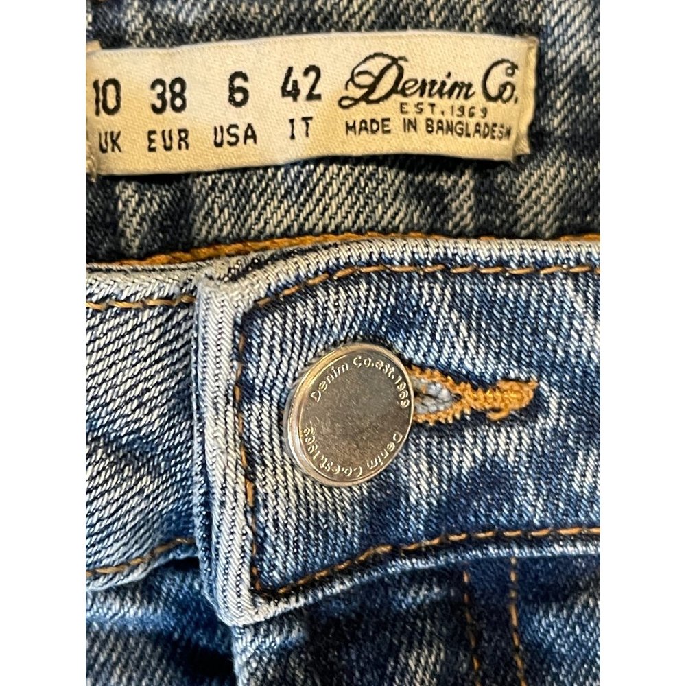 Denim & Co Blue High Rise Jeans Distressed Leg Cuffs Size 6 - Picture 4 of 6